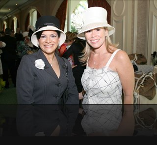 Desfile de sombreros de las Civicas 2010 @ The Ritz Carlton